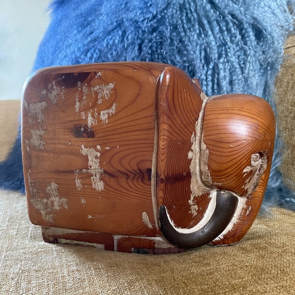 Vintage Boho Carved Wood and Brass
Elephant  beautiful unique piece (best offer) - Picture 11 of 11